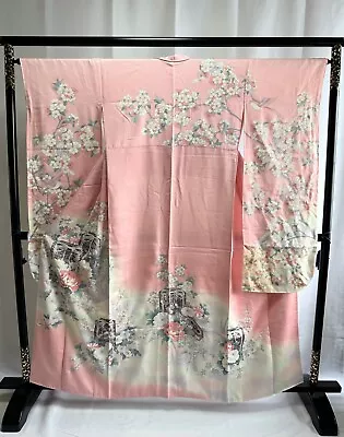 Vintage Japanese Kimono - Furisode Silk Kimono Robe • $89