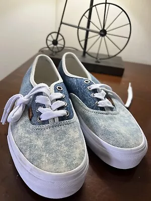 VANS 'Authentic' Skate Shoes Sports Sneakers-CLASSICS! Size: 5 • $5