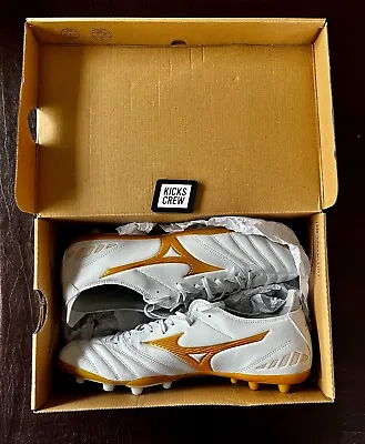 Mizuno Morelia NEO III Pro Artificial Grass (White/Gold Mens US Size 11) • $196