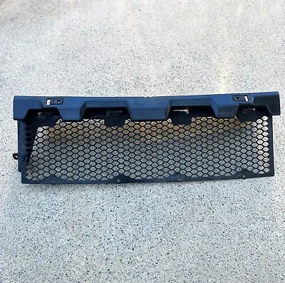 2004 Land Rover Discovery II Front Bumper Lower Stone Guard Grill Original • $95