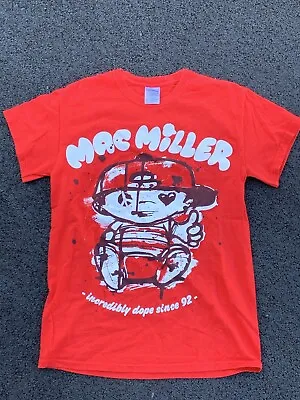 MAC MILLER Incredibly Dope Since 92 THUMBS UP RED Tee SZ Small GILDAN • $17