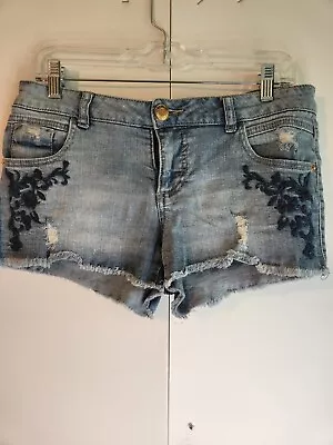 Mossimo Supply Co Shorts Size 11 Womens Embroidered Distressed Light Wash Blue  • $14.95