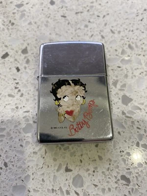 $5.50 • Buy ZIPPO ,  Vintage Lighter 1995 Used