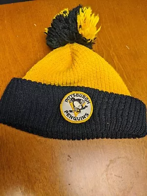 Vintage Hockey 1980's PITTSBURGH PENGUINS SGA CIVIC ARENA Toboggan Ski Hat W/Pom • $16.99