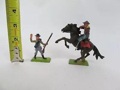 Vintage Lot Toy Soldiers Britains Metal Western Cowboys Or Pioneers • $9.93