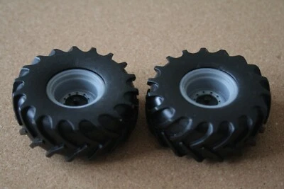 £4.99 • Buy Britains 1/32 Case IH  Tractor Axle Wheels & Tyres