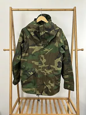 VTG Goretex Military Parka ECWCS Cold Weather Jacket Woodland Camo Waterproof S • $99.95