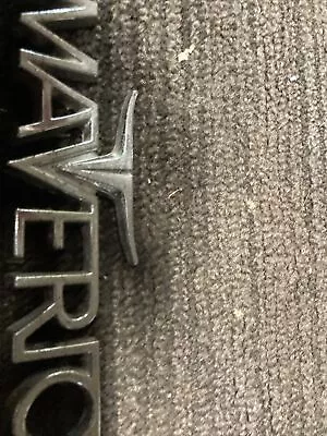 1970's 1970 FORD MAVERICK EMBLEM DODB 6242550 VERY NICE OEM  • $22