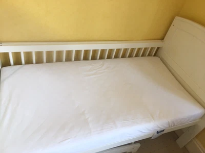 £69.99 • Buy Mamas And Papas Haworth Ivory Cotbed, Cot Top Changer & Mattress Only Used Once