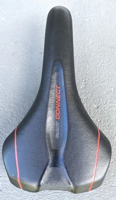 $15 • Buy Giant Connect Upright Comfort Cutout Unisex Bicycle Saddle Seat Red / Black 