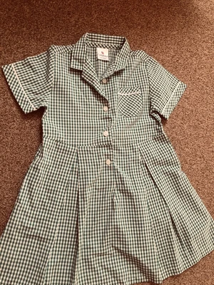 £0.99 • Buy Ladybird Girls Green & White Checked Achool Dress Age 4-5 Years