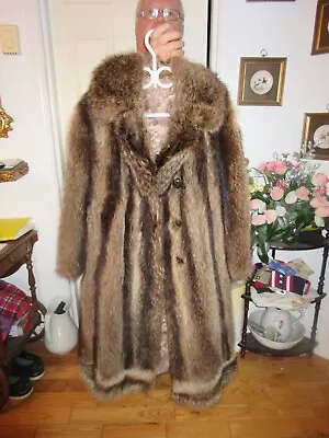 #95W Women Sweet Little Real Raccoon Fur Coat Regular Fit Size 10/12 Medium • $220