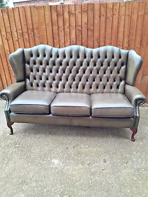 Queen Anne Chesterfield Green Leather Sofa 3 Seater Delivery To London £85 • £750