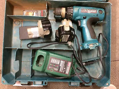 Makita 6217D ~ 3/8  12V Cordless Drill With 12V 2.6Ah Battery & Charger *Til41 • $26.30