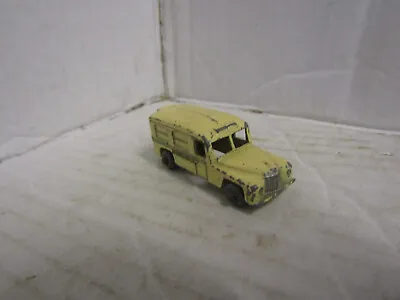 1950s Early Moko Lesney / Matchbox No 14 B Daimler Ambulance • £9