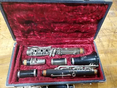 Bundy Clarinet With Case READ • $4.99