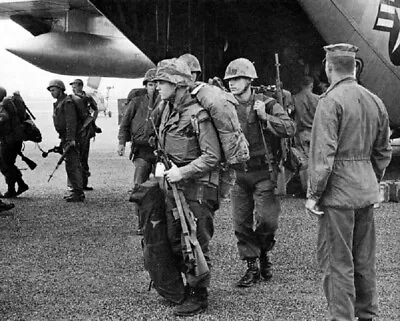 Marines Disembark From US Air Force C-130 Transports 8x10 Vietnam War Photo 404 • $7.43
