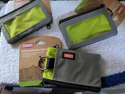 Chums Compact Surfshorts Wallet W/ Key Ring 2 Zipper Pockets ID Window GreenGray • $11.49