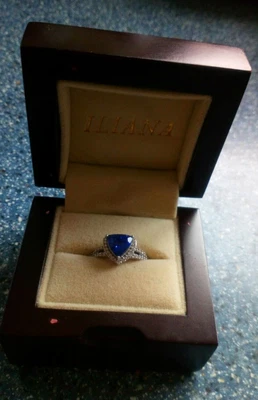 £2300 • Buy New Stunning  AAA+ Tanzanite & Diamond Trillion Cut 18ct White Gold Ring