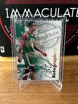 $70 • Buy Antoine Walker Signed On Card Auto Skybox Autographics Boston Celtics