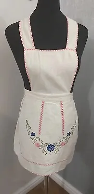 Vintage Cream Embroidered Ladies Full Apron  • £12.99