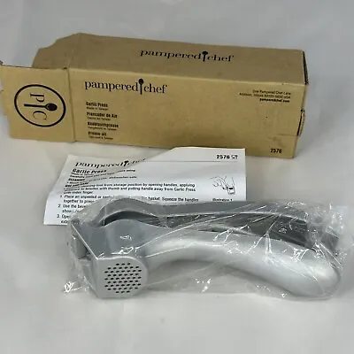Pampered Chef Garlic Press #2576 With Cleaning Tool New In Box FREE SHIPPING!  • $23.99