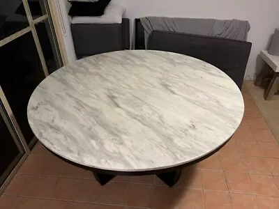 Dinning Table NickScali • $1100