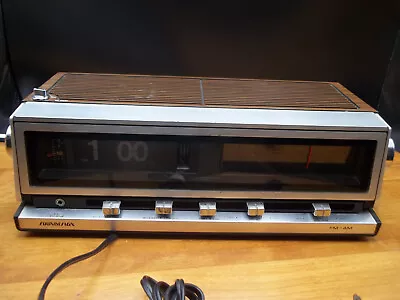 Vintage 1980’s Soundesign Brand 3566B Flip Numbers Clock Alarm Radio Works • $20