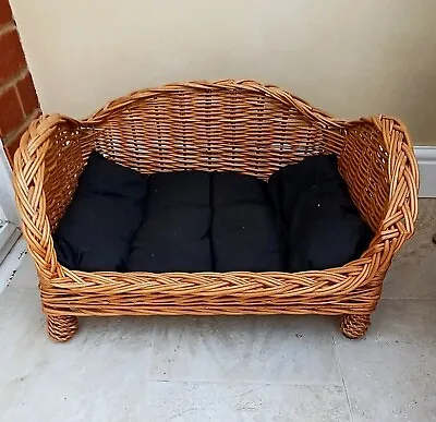 £45 • Buy Luxury Wicker Pet Sofa/bed Small Dog/cat With Removable/washable Padded Cushion.
