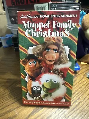 A Muppet Family Christmas (VHS 1998) • $4