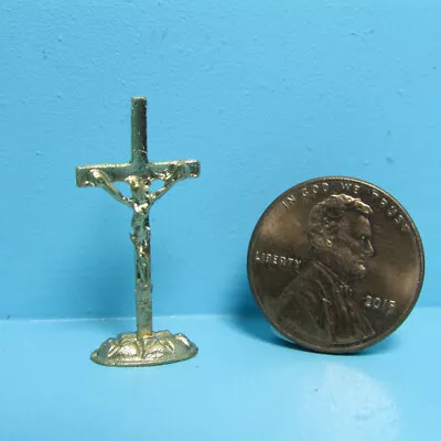 Dollhouse Miniature Metal Standing Religious Crucifix In Gold ISL2513 • $3.77