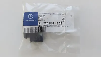 Genuine Mercedes Benz Male Socket Housing A2205454628 • $16.59