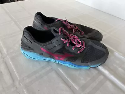 Mizuno Wave Evo Ferus Gray/Pink Sneaker Athletic Shoes Women's Sz 7.5 TS4 • $29.99