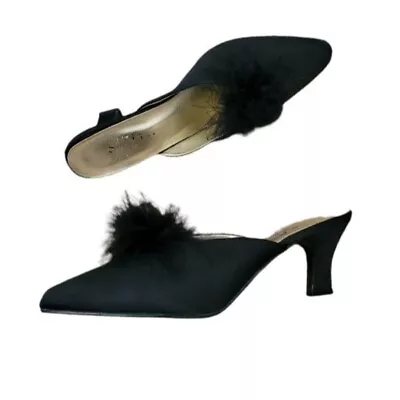 Vintage - Soley Yours Marabou Puff Pointed Toe Mules • $59