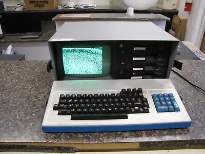 Vintage Kaypro II Portable Computer With Quad Drives! - Powers And Displays • $108.50