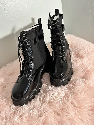 Liliana Boots Size 8 • $20