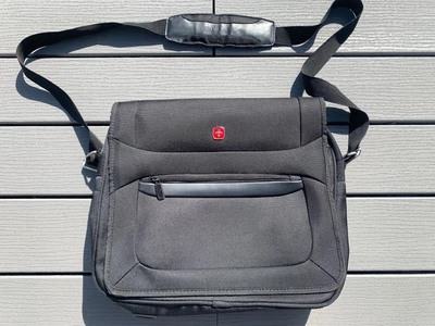£14.95 • Buy Wenger Swiss Army Laptop Computer Case Shoulder Bag Messenger Briefcase