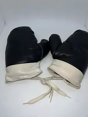 Vintage Boxing Gloves For Kids Made In Japan 29286 4 Oz. Black & White DISPLAY • $19.99