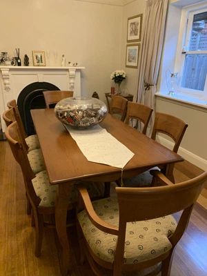 $600 • Buy Dining Table And 8 Chairs
