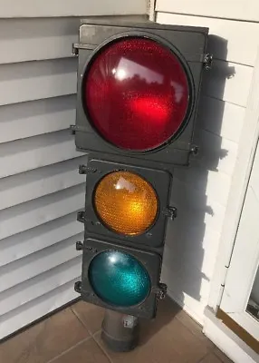 Vintage EAGLE SIGNAL 42” Pole Mount Modular 3pc Traffic Signal Light EXC COND! • $349.99