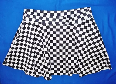 Hot Topic Women's Black/white Checkered Slip On Mini Skirt Stretchy Size S Nwot • $36.10