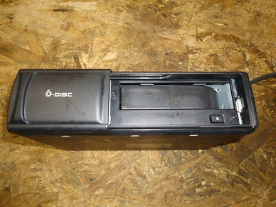 $69.99 • Buy 1999 Volkswagen Jetta 6 Disc Cd Changer With Magazine 1j6 035 111