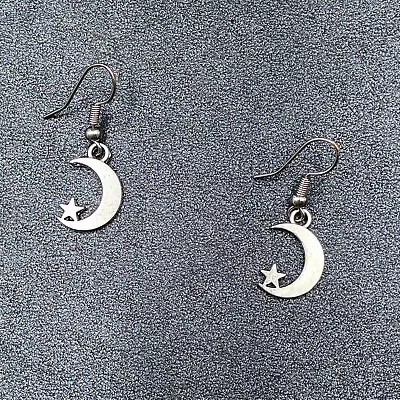Pierced Earrings Silver Tone Crescent Moon Star Statement Dangle 5/8  • $12