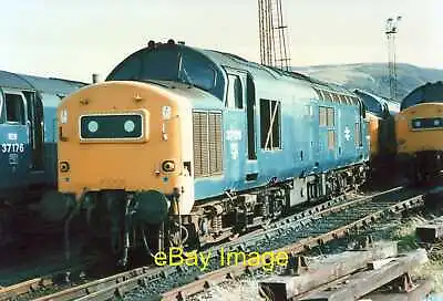 Photo Railway 6x4 Class 37 37175 Stabled At Landore 21/9/80 • £2