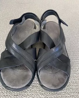 MBT Womens Black Leather Sandals Size 9.5 Comfort • $44.91