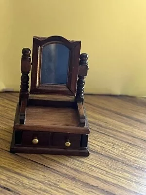 Concord Miniatures 1:1 Scale Dollhouse Furniture • $3