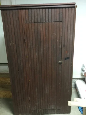 $425 • Buy Primitve Beadboard Cabinet