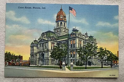 Court House Muncie Indiana Vintage Postcard • $4.75