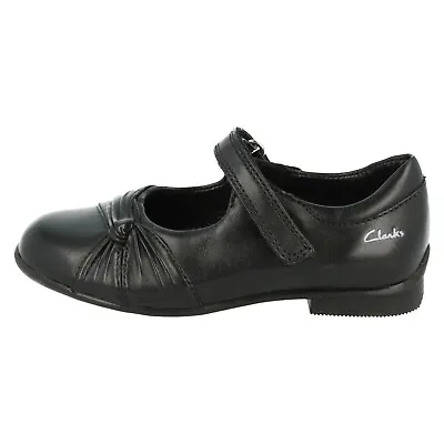 Girls Clarks Black Leather Riptape Shoes Size 7.5 H Fitting : BETHAN PRE • £15