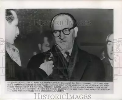 1956 Press Photo Socialist Guy Mollet & Newsmen Outside Elysee Palace In Paris • $20.88